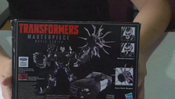 MPM 5 Movie Masterpiece Barricade In Hand Video 02 (2 of 25)